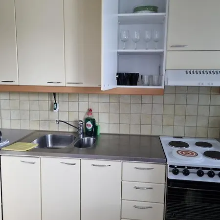 Huoneisto At Koulukatu *